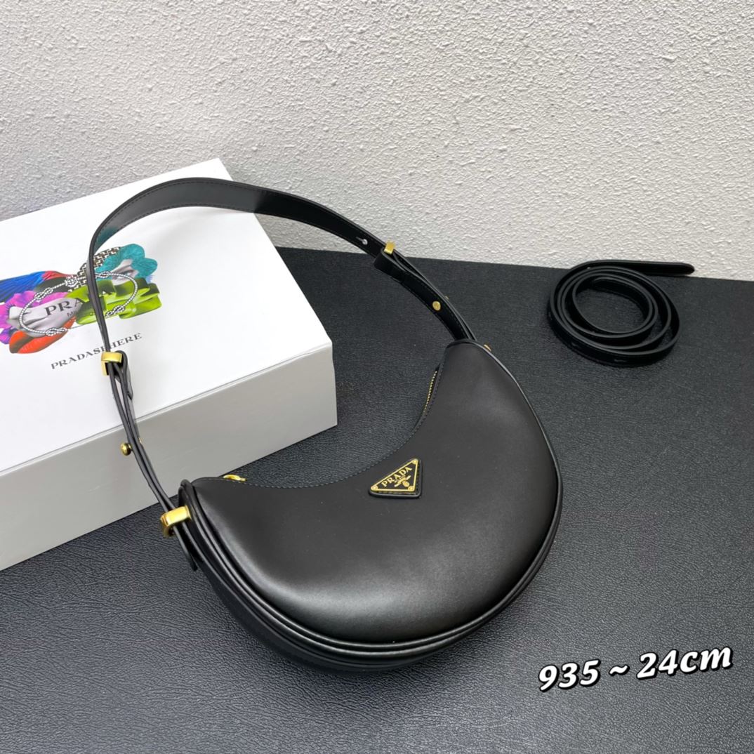 Pra*a top handle bags